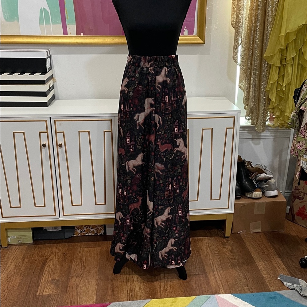 Wide-Leg Printed Palazzo Pants in Black with Unicorn Motif